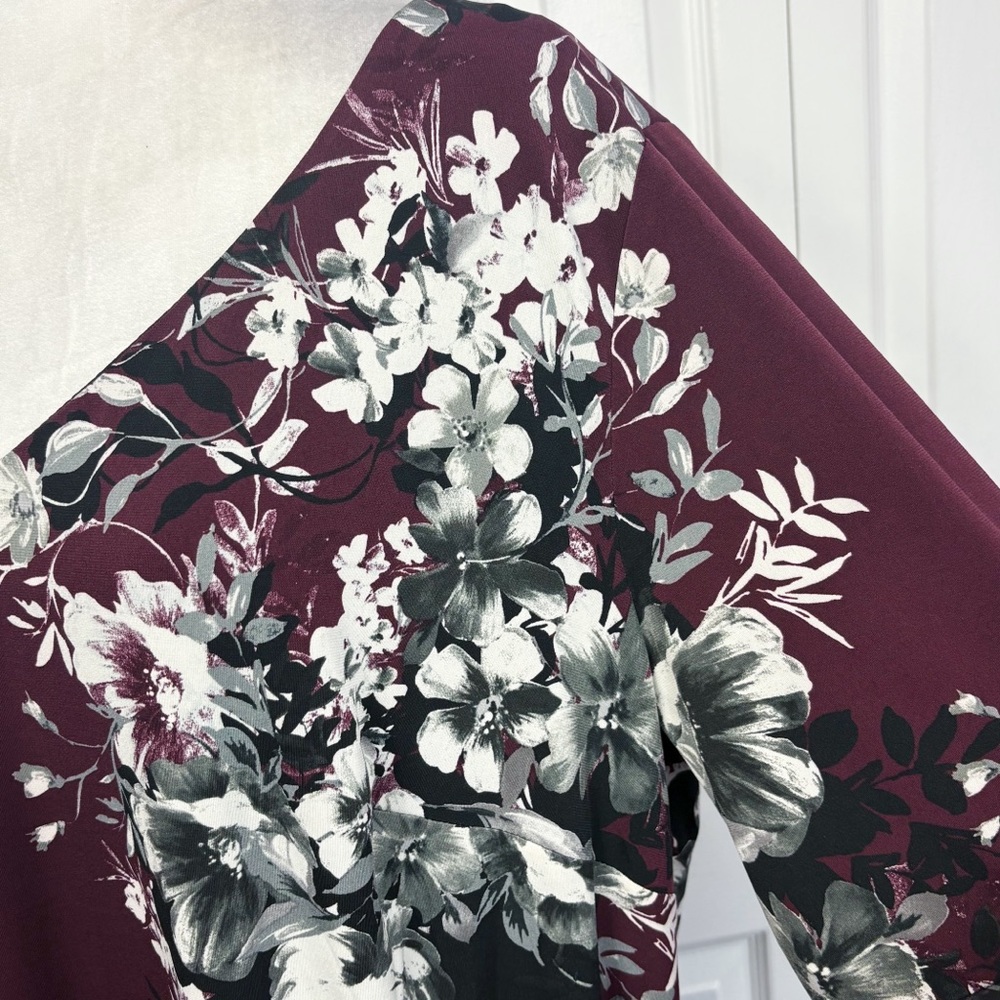 NWT Connected Apparel Bordeaux Wine Floral Bell Sleeve Dress 20W - Picture 8 of 16